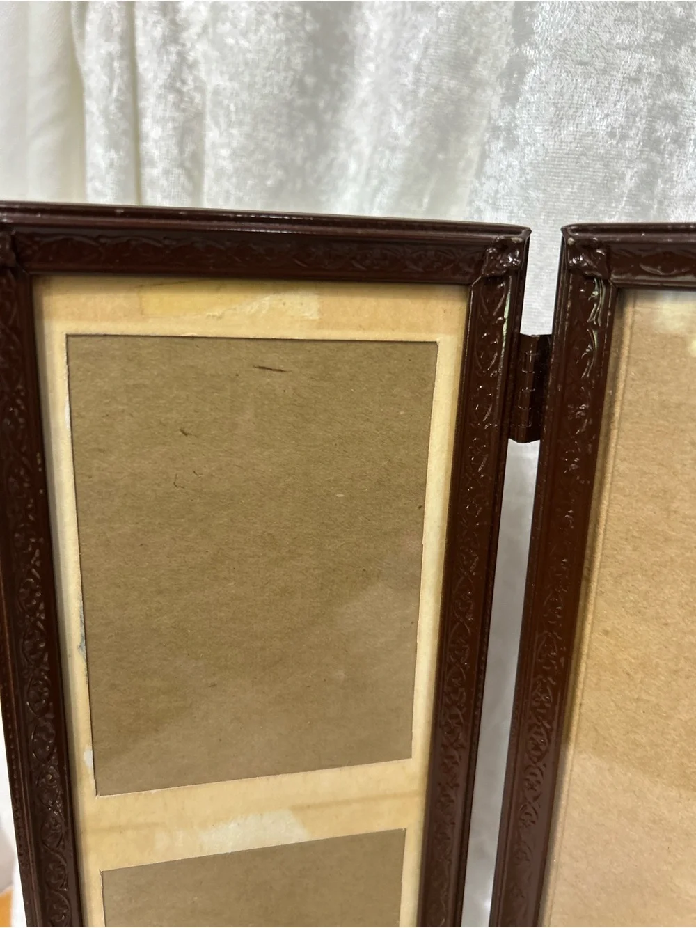 Vintage Ornate Trifold 5 Photo Picture Frame Folding Brown Gold Tone 16”